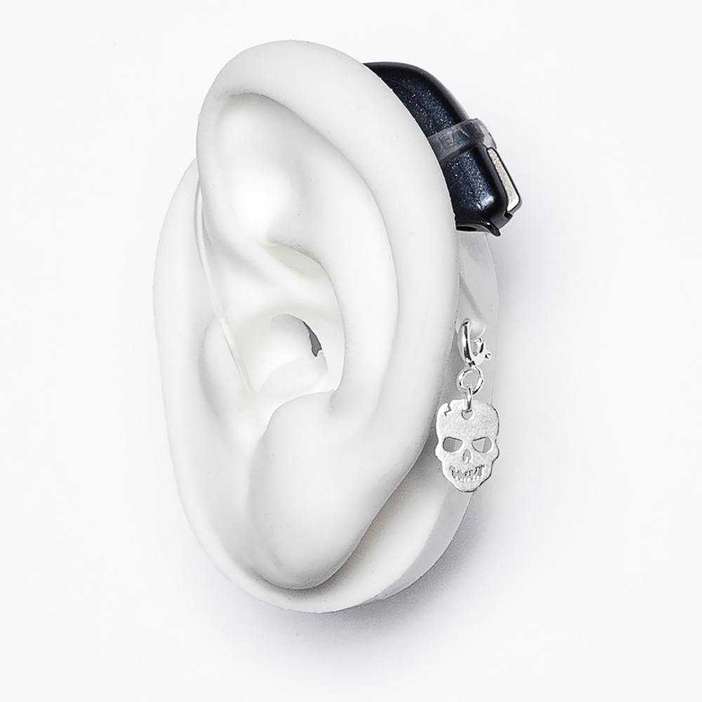 Bad boy - kranie som vedhæng til høreapparater